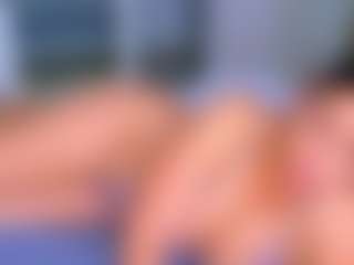 Live cam show with Elianabortt - Shaved Pussy on SquirtSoMuch