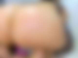 Elianabortt's Live Sex Cam Show