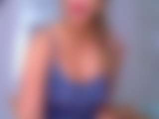 Elianabortt's Live Sex Cam Show