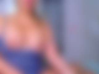 Elianabortt's Live Sex Cam Show