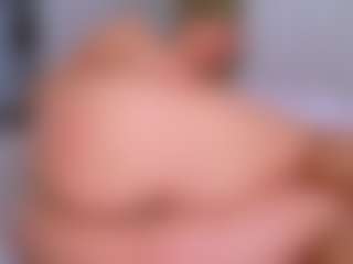 Elianabortt's Live Sex Cam Show