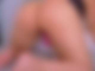 Elianabortt's Live Sex Cam Show