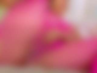 Live cam show with Elianabortt - Control on Streamer API