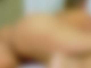 Elianabortt's Live Sex Cam Show