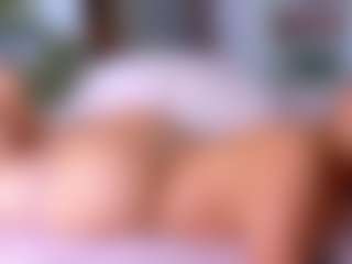 Live cam show with Elianabortt - Tease MILF on xplaylive.com