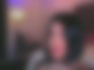 Mila MILF webcam performer live streaming