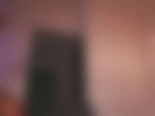 Live cam show with Mila - Nipple Piercings on AdultVida.com
