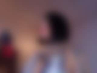 Mila MILF webcam performer live streaming