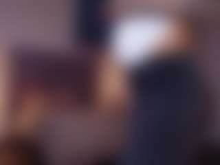 Mila MILF webcam performer live streaming