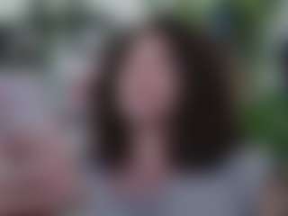 Live cam show with talimajesty - Glasses on CamwithHer
