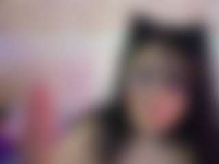 alizelatin MILF webcam performer live streaming