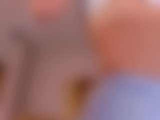 Live cam show with linda - Pornstar Public on pussylord.com