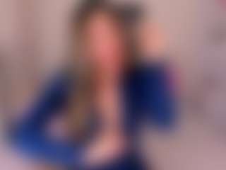 Live cam show with linda - Fingers on Camsoda