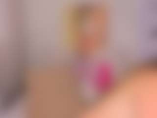 Live cam show with linda - Anal on SxyPornLive