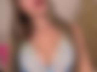 Live cam show with linda - Shaved Pussy Brown Hair on crypto-cams