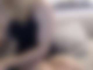 Live cam show with tymikaa - Sexcam on live18s.com