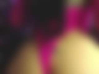 Live cam show with Elektra - Double Penetration on livesuperchat.net