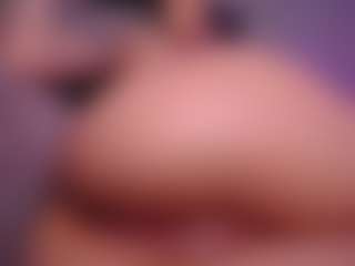 Live cam show with Elektra - Anal Toys on StripNow