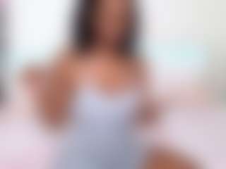 Live cam show with Caramel Kream - Bedroom on Camsoda