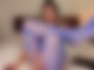 Live cam show with sunrisee - Thong on crypto-cams