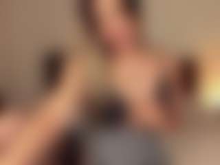 Live cam show with sunrisee - Living Room on thefappeningchat.com