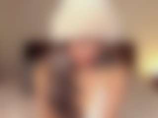 Live cam show with sunrisee - Blonde Hair Amateur on Camsoda