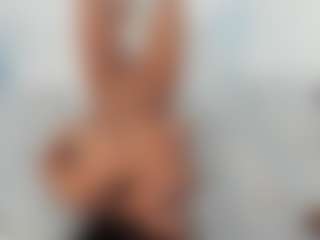 Live cam show with M A R T I N A - Colombia Young Adult on SquirtSoMuch
