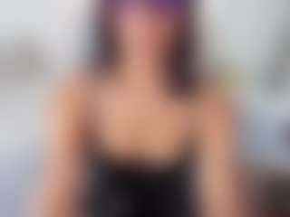 Live cam show with M A R T I N A - Mature MILF on chickslive.net