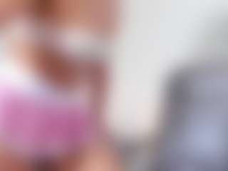 M A R T I N A MILF webcam performer live streaming