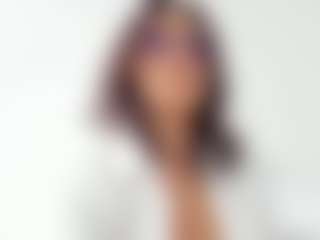 Live cam show with M A R T I N A - HD on CamClone