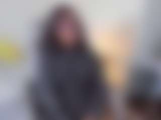 Live cam show with M A R T I N A - College on Camsoda