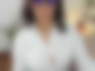 Show de cam en vivo con M A R T I N A - College Mature en Camsoda