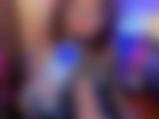 Live cam show with antonellasmithh - Thin on Free Soda