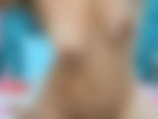 Live cam show with maarymoon - Petite Young Adult on Milfs Live