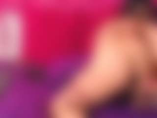 sarawiills's Live Sex Cam Show