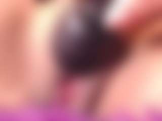 Live cam show with sarawiills - Living Room on Camsoda