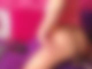 Live cam show with sarawiills - Camel Toe on Camsoda