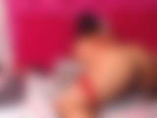 sarawiills's Live Sex Cam Show