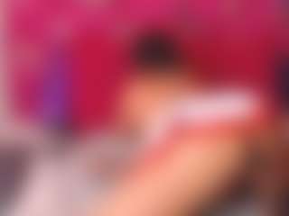 Live cam show with sarawiills - Body Massage on xplaylive.com