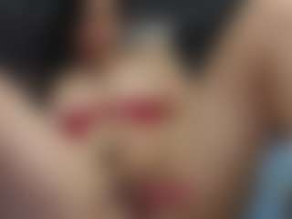 bella-paula MILF webcam performer live streaming