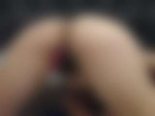 Live cam show with bella-paula - Shaved Pussy MILF on CamClone