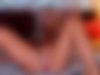 Live cam show with katarinapetrovax - Blonde Hair on Milfs Live