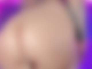 Live cam show with melanyqueen - Athletic on parknlotfishbdy