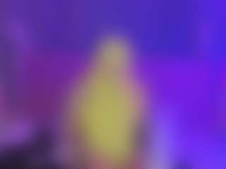 Live cam show with melanyqueen - Butt Plug on Milfs Live