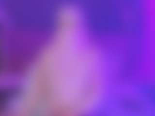 Live cam show with melanyqueen - Normal on Camsoda