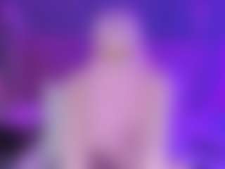 Live cam show with melanyqueen - Normal on Camsoda