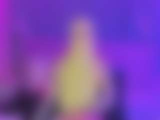 Live cam show with melanyqueen - Smoking on Camsoda