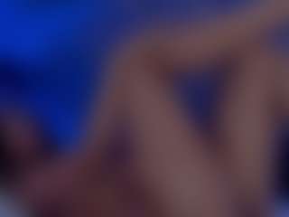 Live cam show with Sra. NATASHA WALKER - Bi on Camsoda