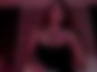 Live cam show with Sra. NATASHA WALKER - Blonde Hair Curvy on alttransgirls