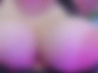 juliana-bigboobs's Live Sex Cam Show